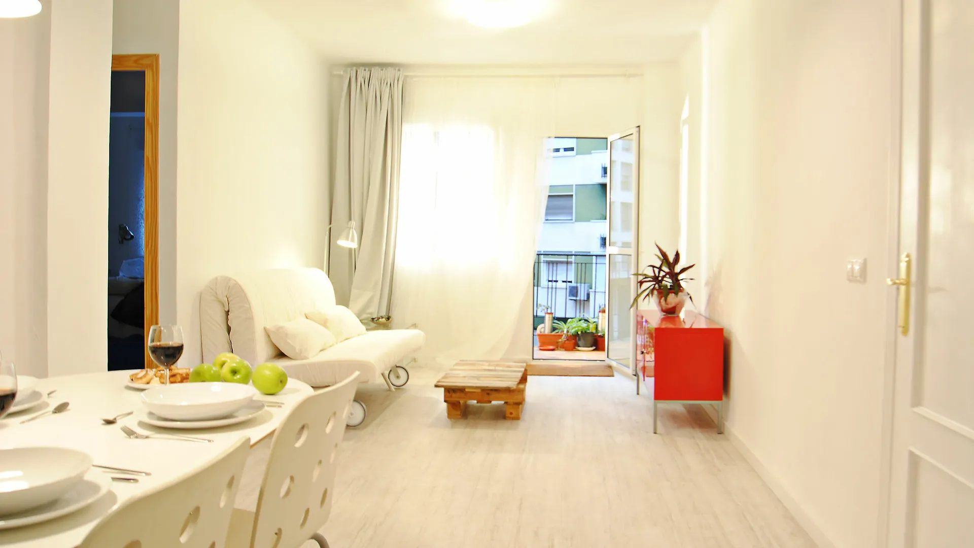 Suncity Alonso De Palencia Apartamentos Malaga Spain